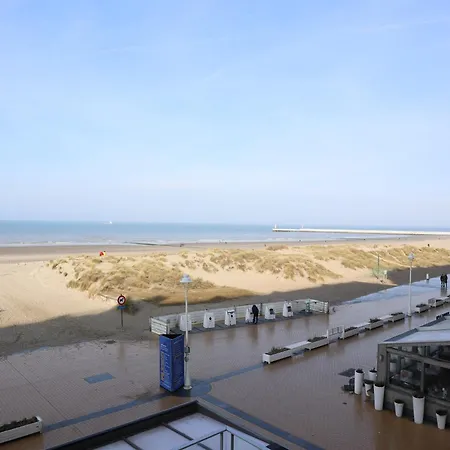 In By The Beach, Cleaning Included Lägenhet