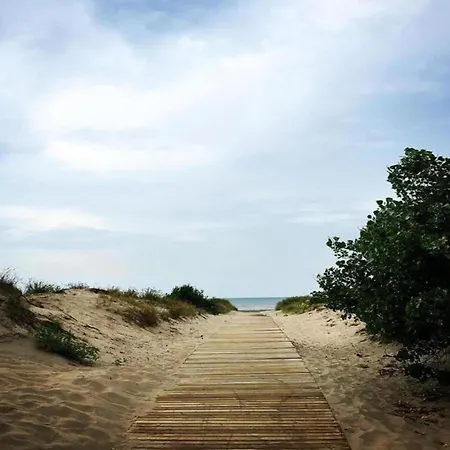 In By The Beach, Cleaning Included